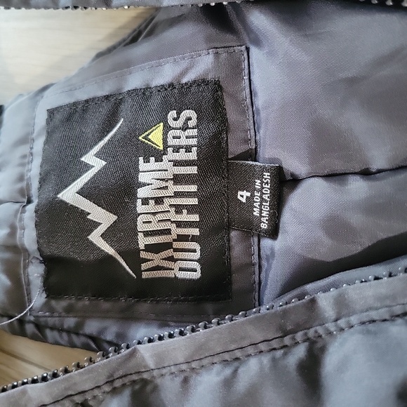 4yr old Snow bib - Picture 5 of 6